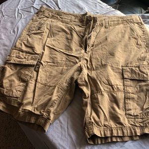 Men’s cargo shorts
